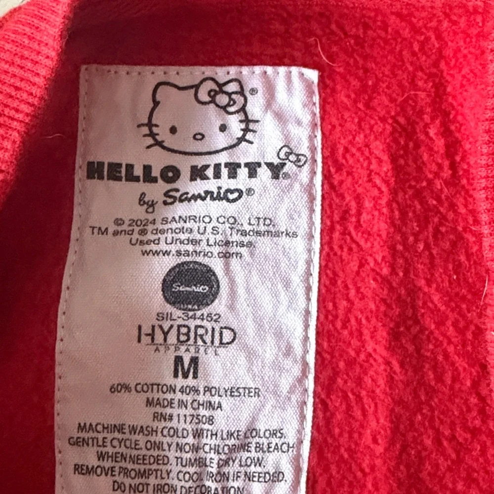 Sanrio Red Hello Kitty Apparel - Picture 4 of 4
